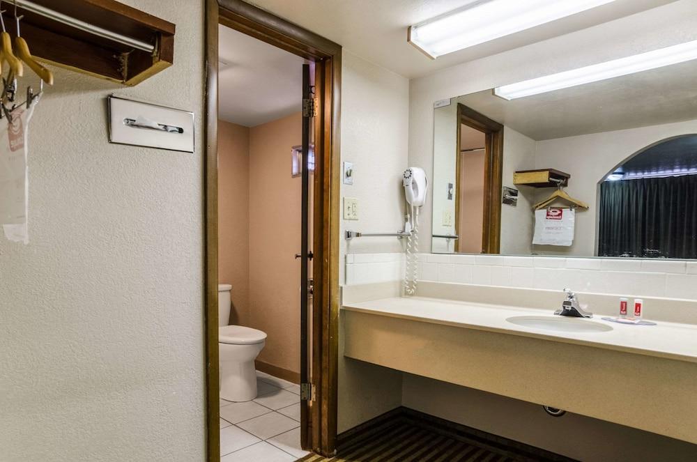 Econo Lodge Winfield Εξωτερικό φωτογραφία