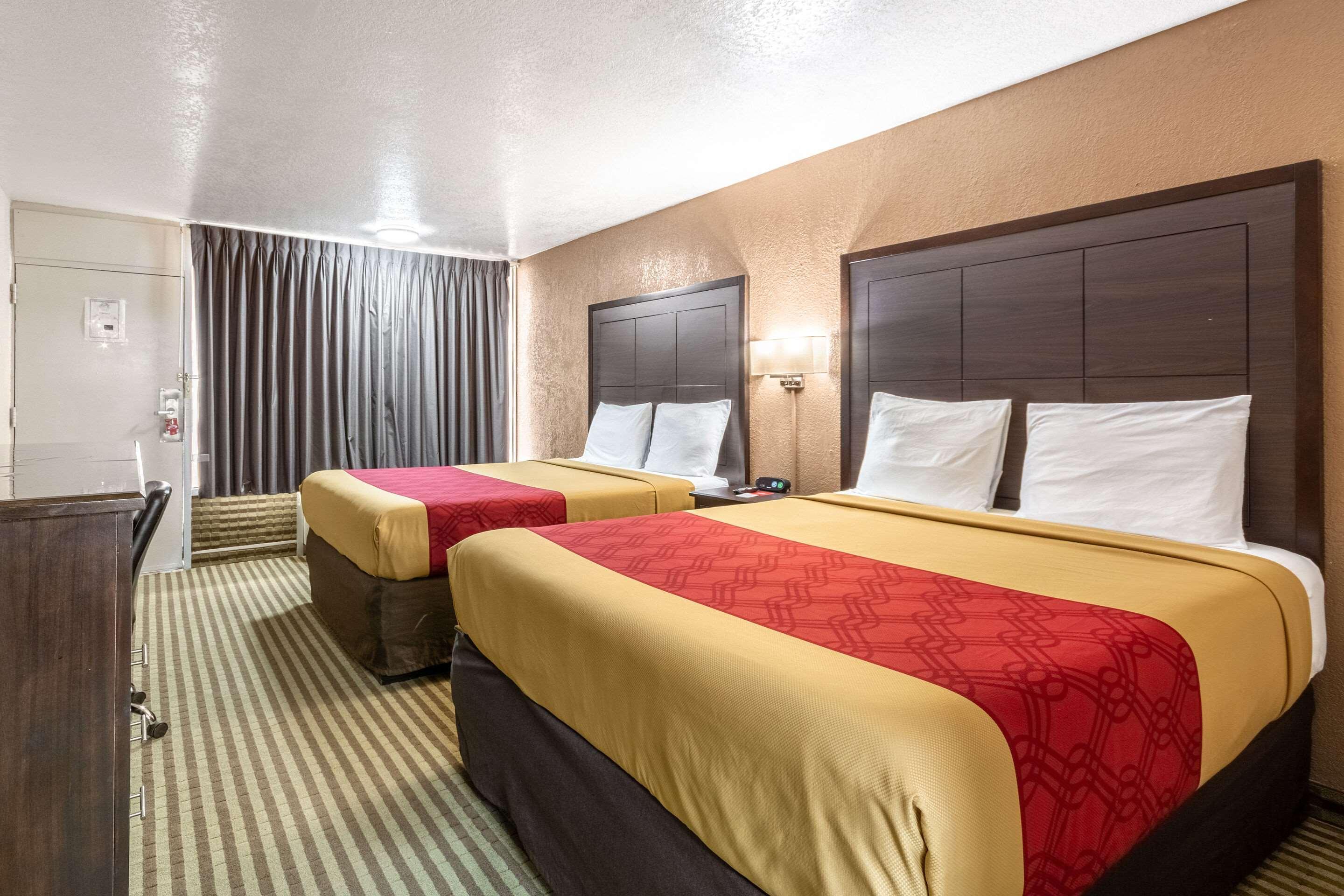 Econo Lodge Winfield Εξωτερικό φωτογραφία
