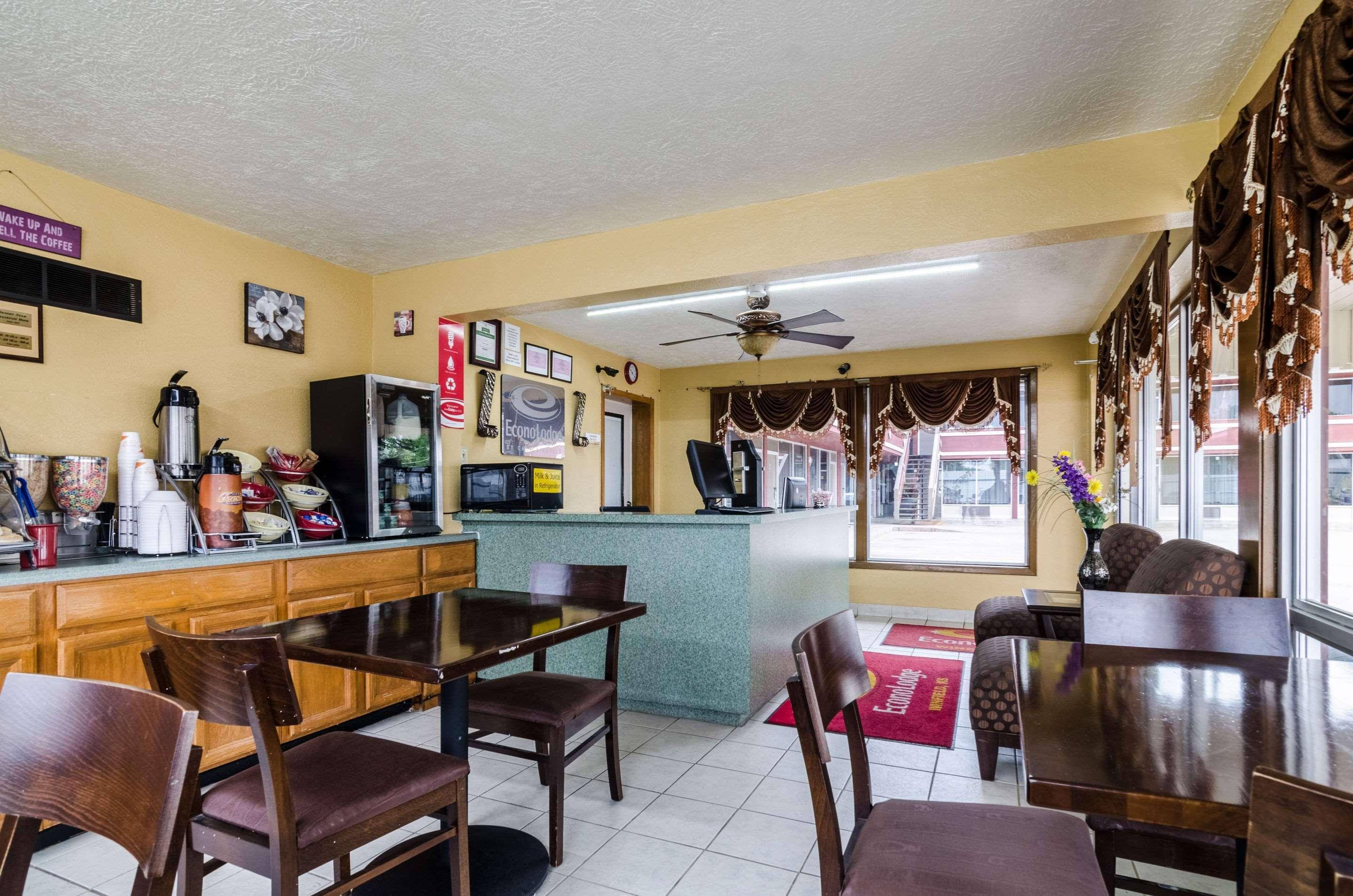 Econo Lodge Winfield Εξωτερικό φωτογραφία