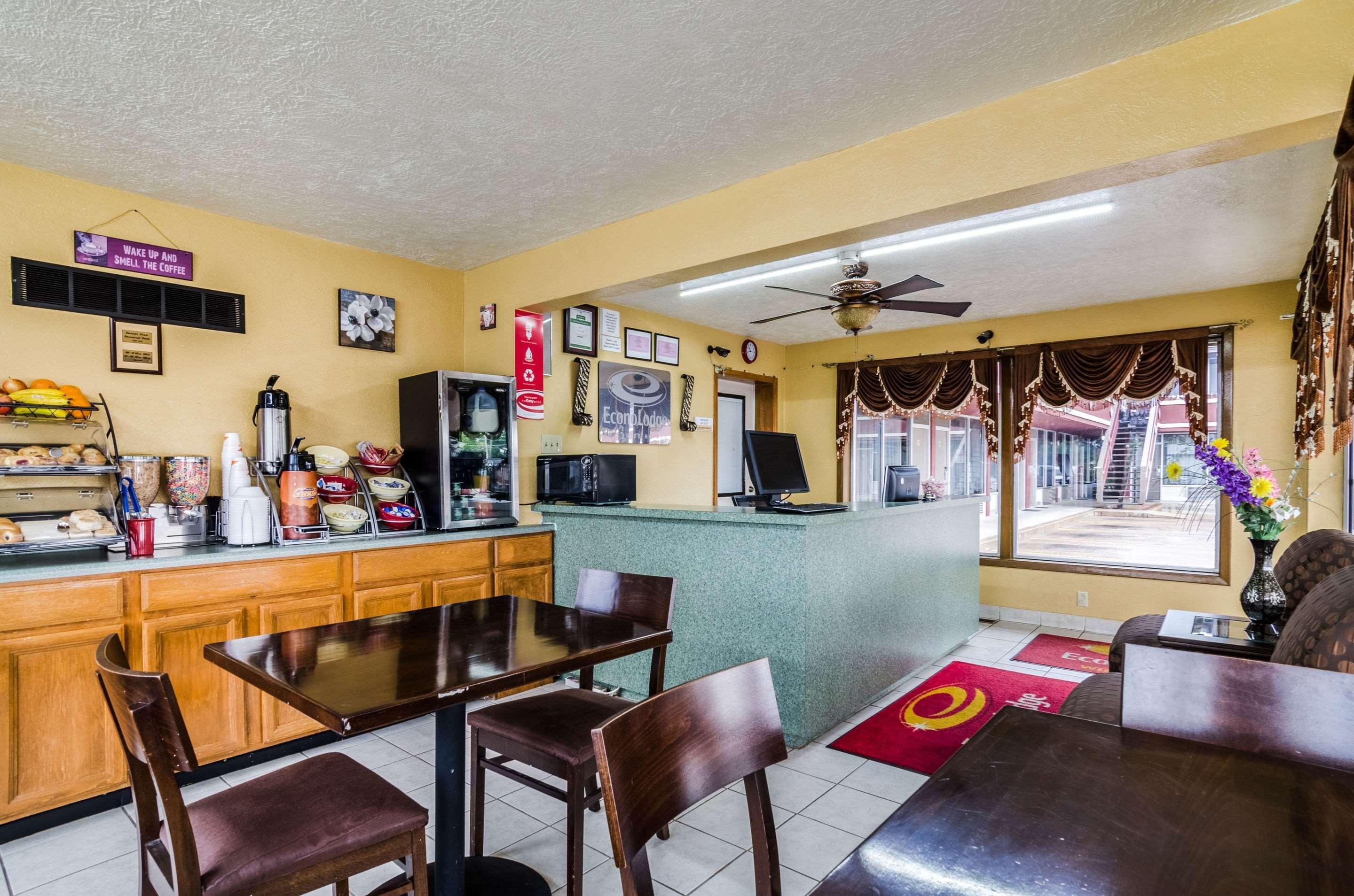 Econo Lodge Winfield Εξωτερικό φωτογραφία