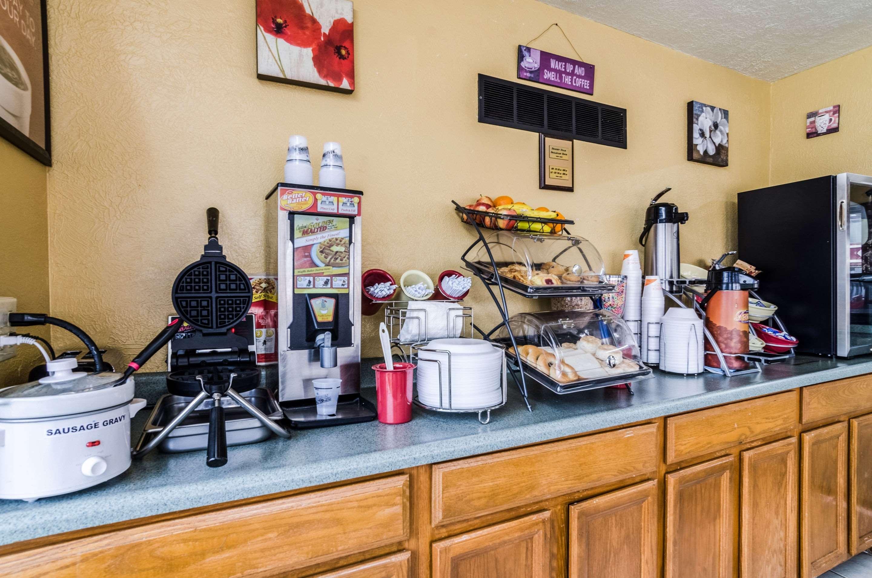 Econo Lodge Winfield Εξωτερικό φωτογραφία
