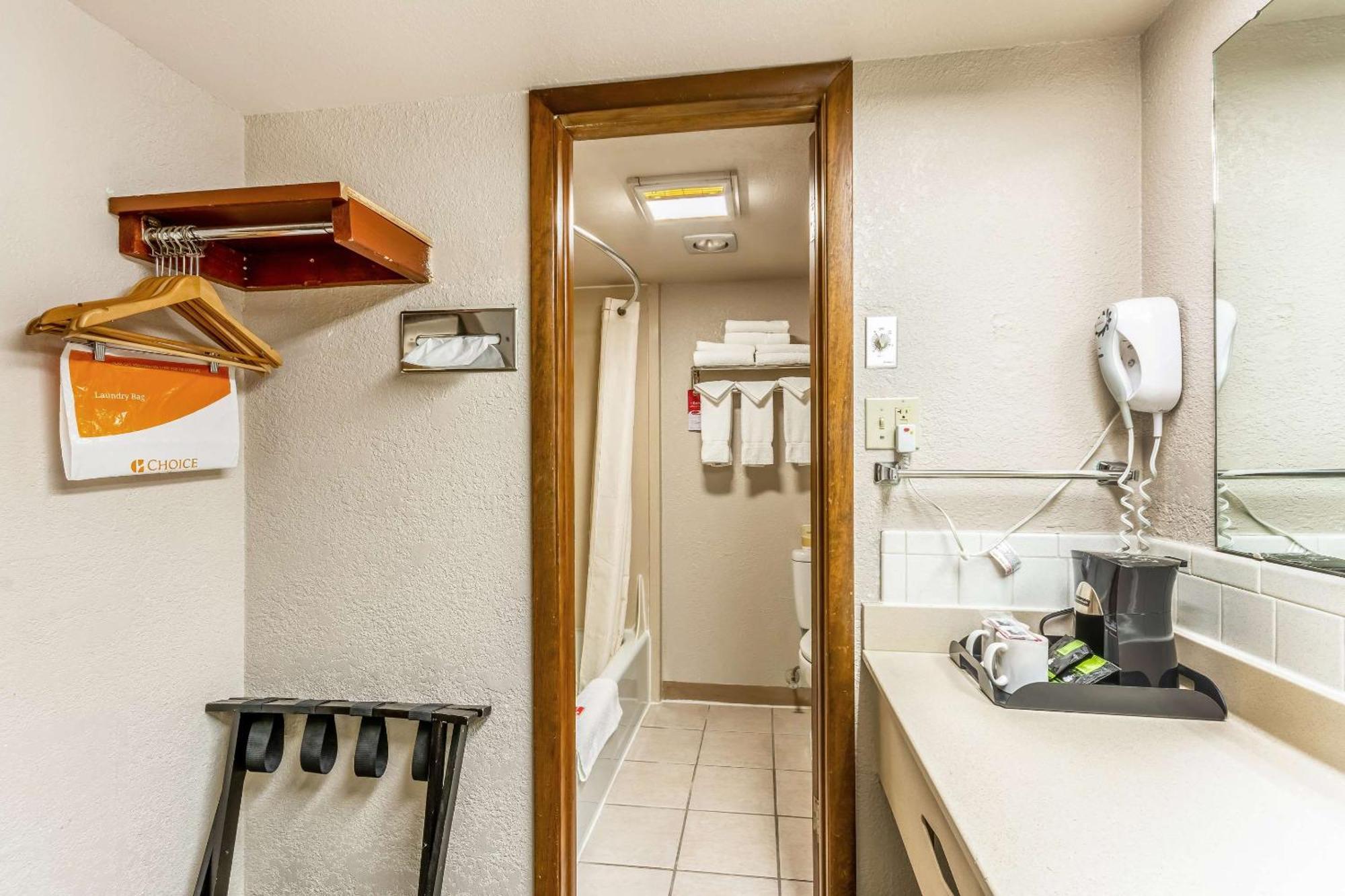 Econo Lodge Winfield Εξωτερικό φωτογραφία